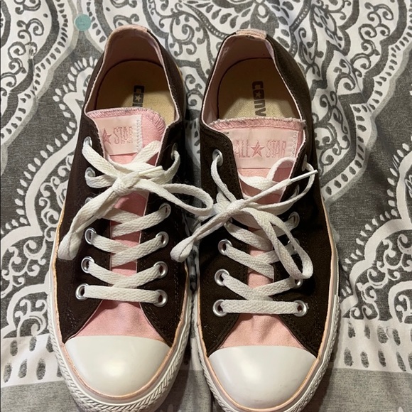 Converse Shoes - All star converse only worn a few times